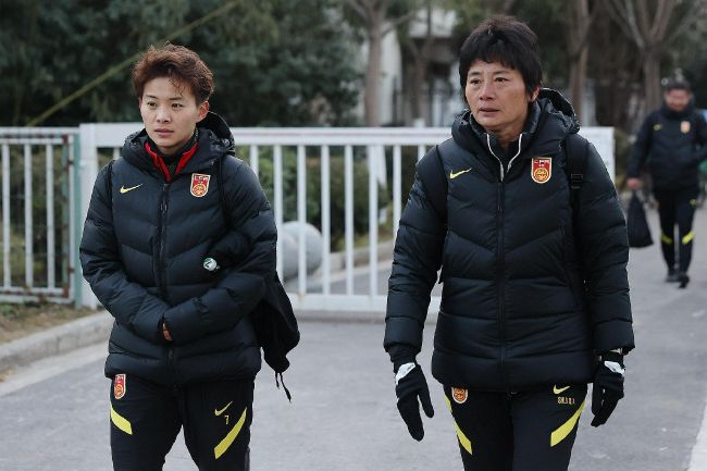 操女人逼逼视频